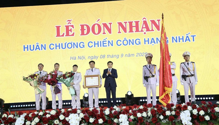 Hải quan Việt Nam đón nhận Huân chương Chiến công hạng Nhất