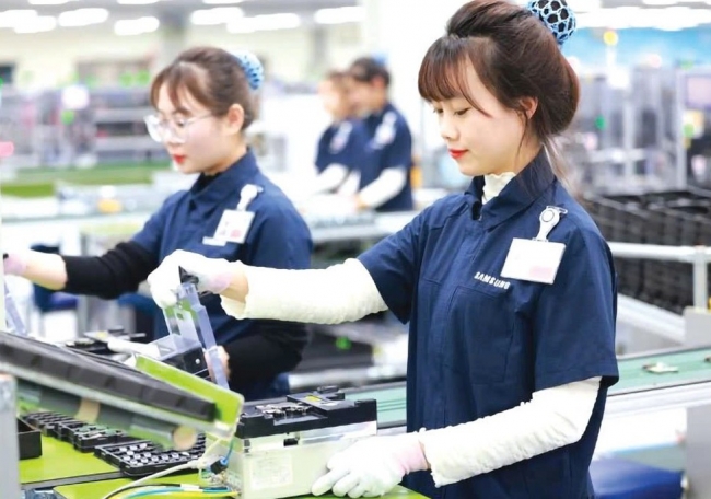 wb tang truong kinh te viet nam van vung vang nam 2025