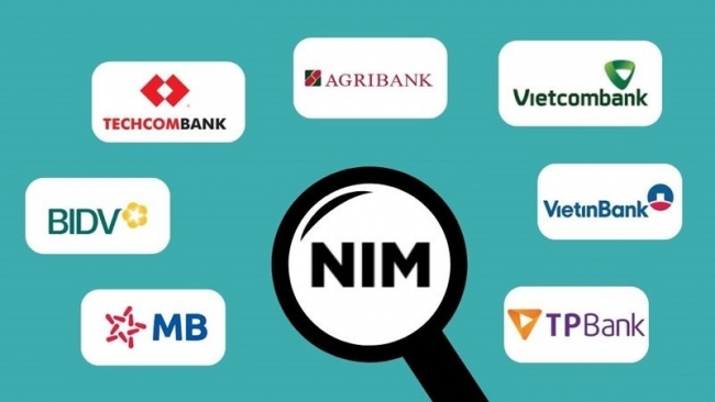 NIM dò đáy, áp lực lợi nhuận lộ diện đằng sau đà tăng tín dụng