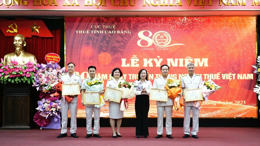 Thuế tỉnh Cao Bằng tổ chức lễ kỷ niệm 80 năm Ngày truyền thống ngành Thuế Việt Nam