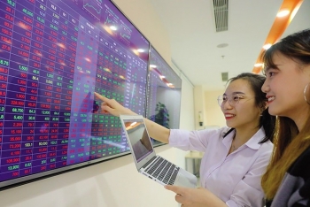 Chứng khoán tuần 15 - 19/9: VN-Index chưa thể vượt mốc 1.700 điểm, ngôi vương vốn hóa đổi chủ