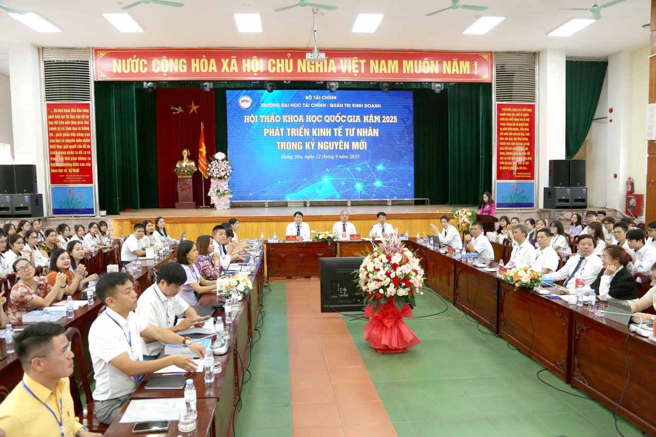 UFBA hội thảo khoa học “Phát triển kinh tế nhân trong kỷ nguyên mới”