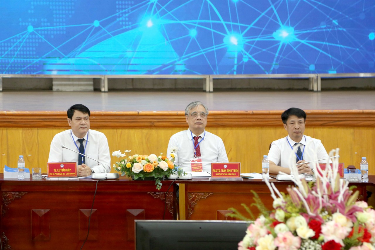UFBA hội thảo khoa học “Phát triển kinh tế nhân trong kỷ nguyên mới”