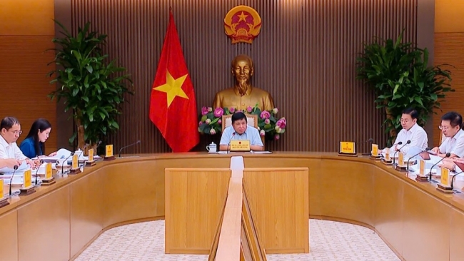 Tập trung nghiên cứu sâu để hoàn thiện dự thảo nghị quyết về phát triển kinh tế nhà nước