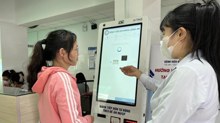 Người dân được miễn viện phí cơ bản theo lộ trình bảo hiểm y tế toàn dân