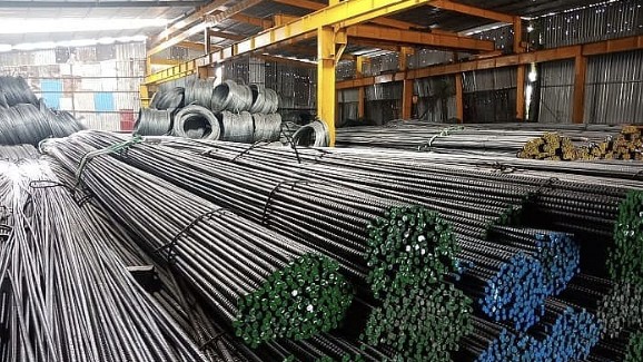 Ngày 15/9: Giá thép, quặng sắt nhích tăng