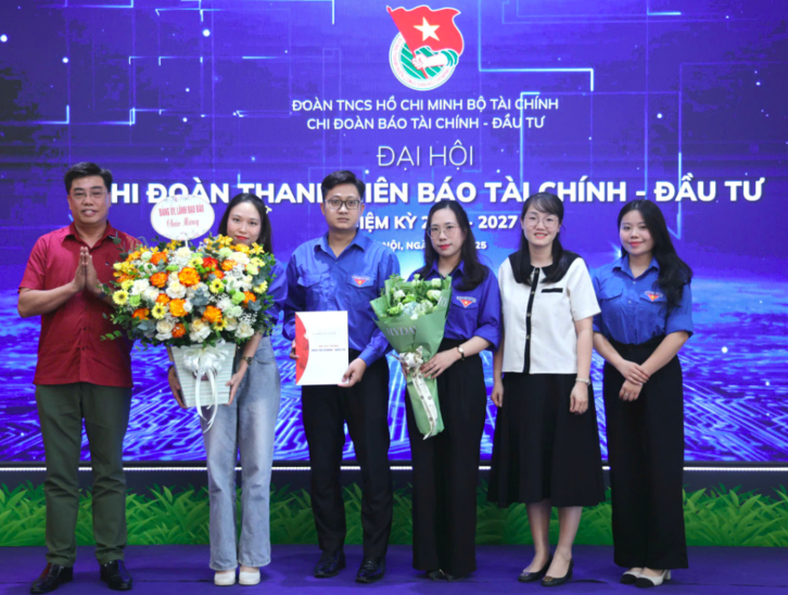Chi đoàn Báo Tài chính – Đầu tư tổ chức sinh hoạt chính trị và Đại hội nhiệm kỳ 2025 - 2027
