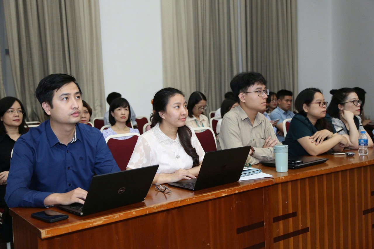 Bộ Tài chính quán triệt triển 4 nghị quyết của Bộ Chính trị
