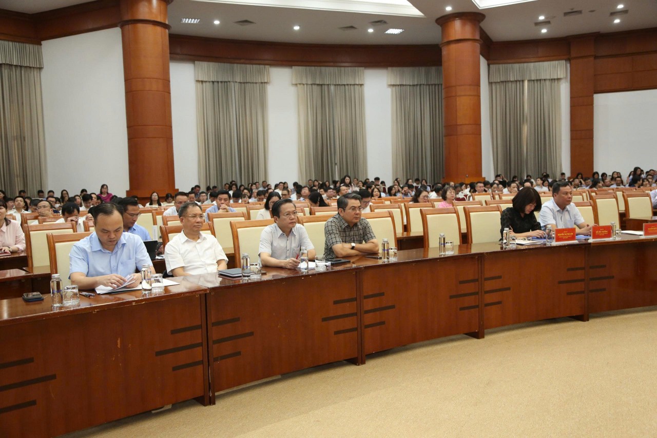 Bộ Tài chính quán triệt triển 4 nghị quyết của Bộ Chính trị