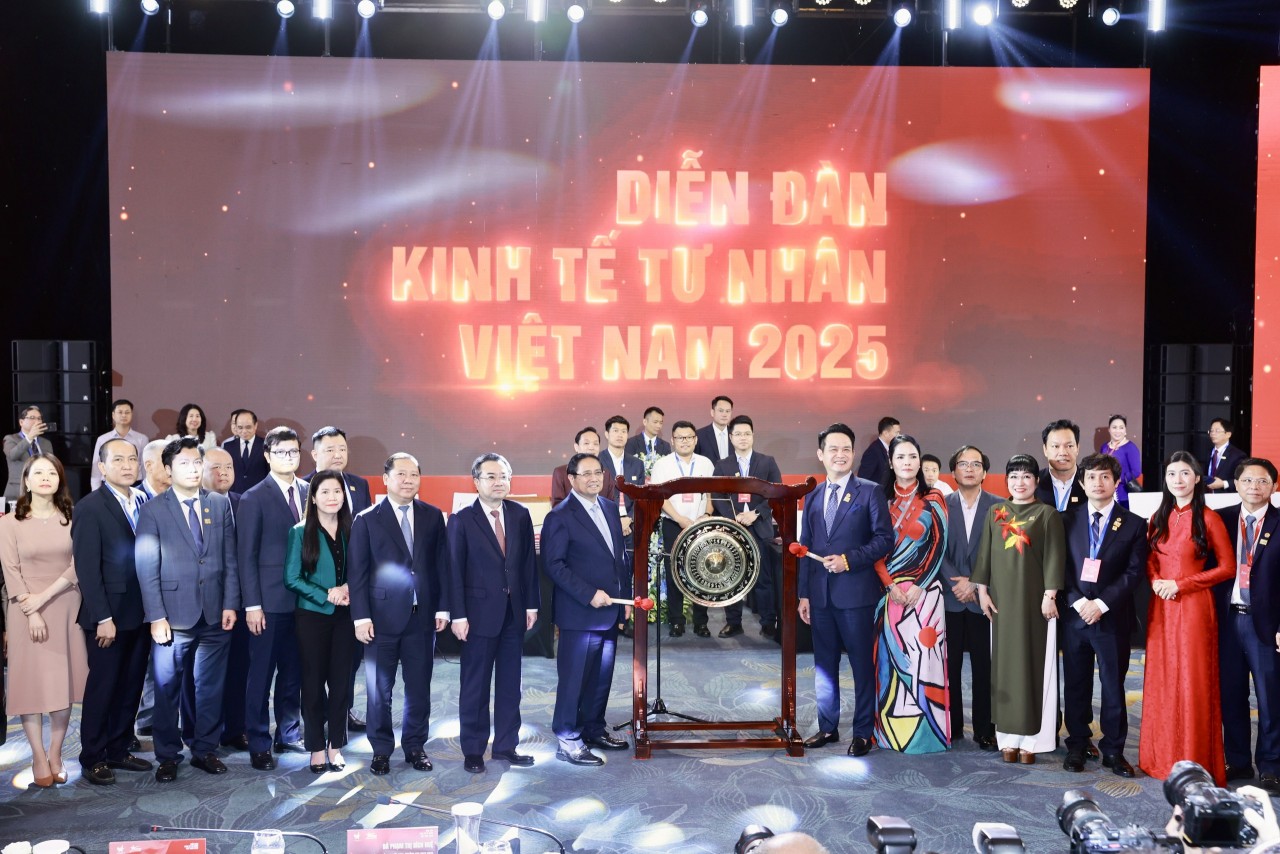 Thủ tướng Chính phủ: Doanh nghiệp yếu thì đất nước không thể khoẻ