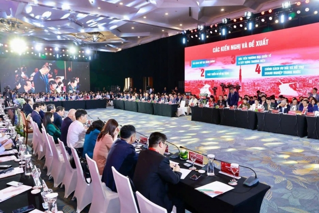 Phiên đối thoại Cấp cao với chủ đề “Khai phóng tiềm năng - kiến tạo tương lai”: Hành trình mới khơi thông nguồn nội lực