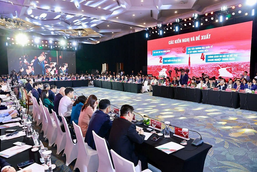 Phiên đối thoại Cấp cao với chủ đề “Khai phóng tiềm năng - kiến tạo tương lai”: Hành trình mới khơi thông nguồn nội lực