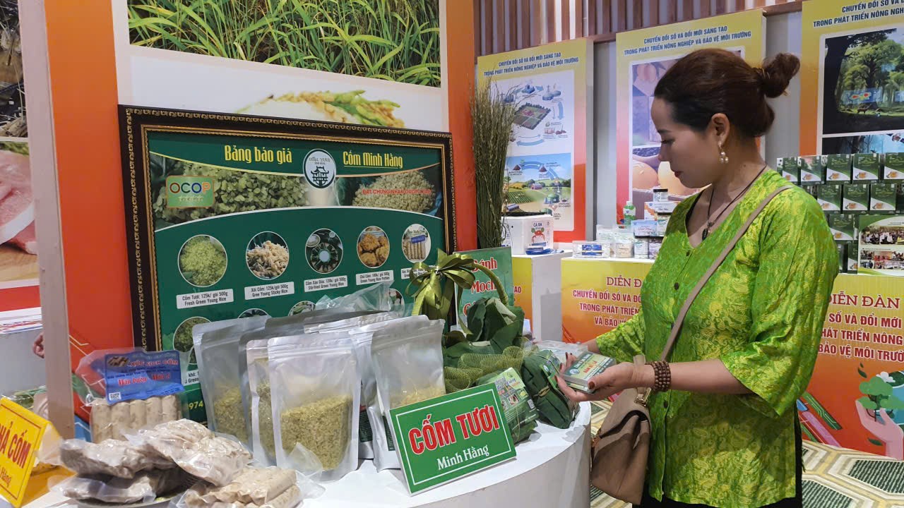 Hơn 60 gian hàng nông sản đặc sắc các vùng, miền hội tụ về Thủ đô