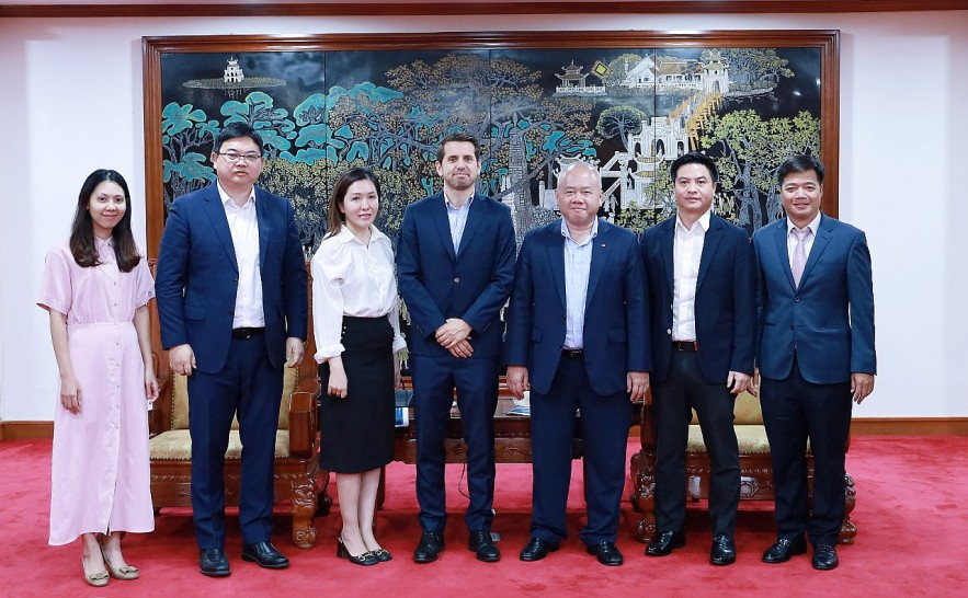 Thứ trưởng Bộ Tài chính làm việc với Maersk về hợp tác đầu tư logistics, hạ tầng xanh, hiện đại