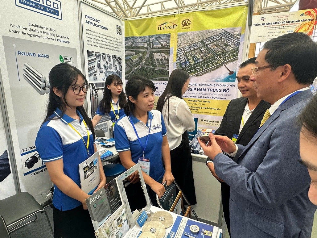 Khai mạc Hội chợ Triển lãm Công nghiệp hỗ trợ Hà Nội năm 2025