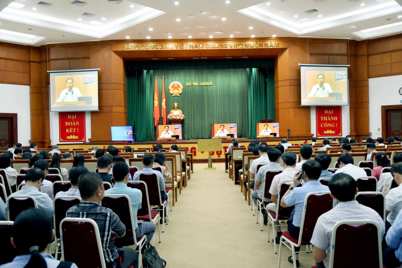 Đảng ủy Bộ Tài chính quán triệt quy định, chỉ thị, hướng dẫn của Trung ương về thi hành Điều lệ Đảng