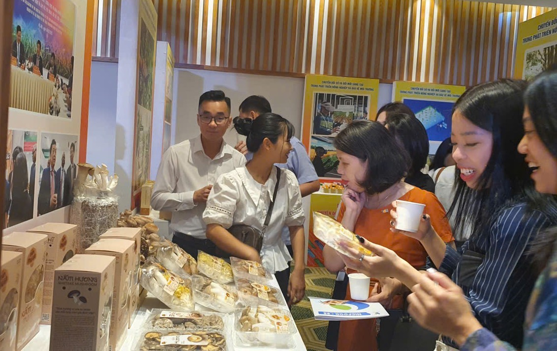 Chuyển đổi số trong nông nghiệp đáp ứng tiêu dùng xanh