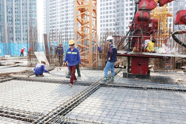 Chi phí đầu vào "làm khó" doanh nghiệp địa ốc