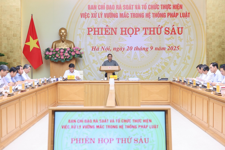 Thủ tướng: "Không thể chậm trễ hơn" trong tháo gỡ các điểm nghẽn pháp luật, chuyển trạng thái sang kiến tạo và phục vụ- Ảnh 1.