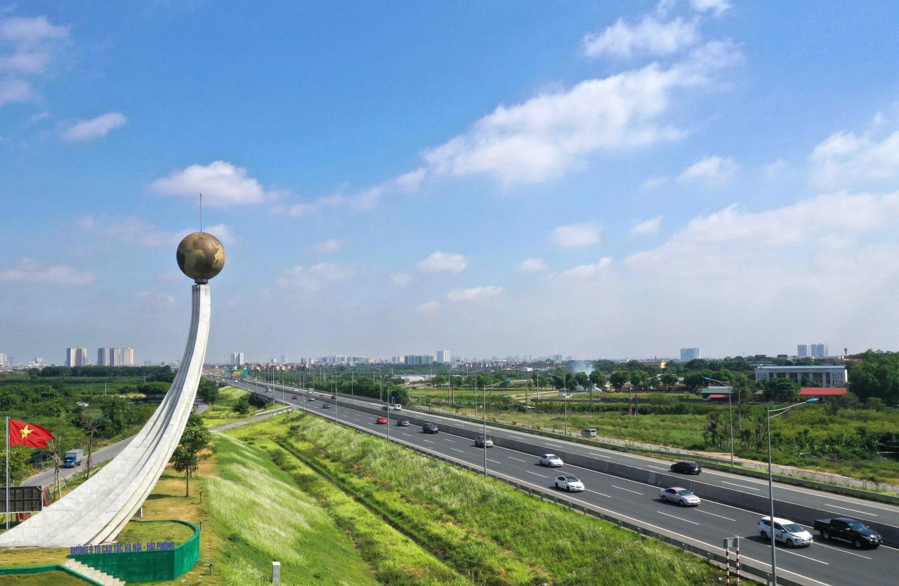 Ngân hàng Phát triển Việt Nam: Đẩy mạnh phong trào thi đua, phấn đấu hoàn thành nhiệm vụ cơ cấu lại hoạt động