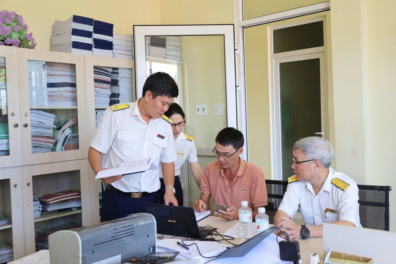 Thuế tỉnh Đắk Lắk tăng cường quản lý thuế hộ kinh doanh và doanh nghiệp