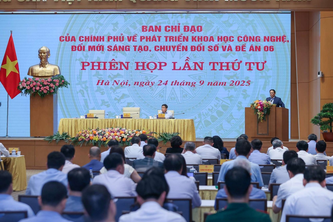 Thủ tướng: “Đưa khoa học công nghệ, đổi mới sáng tạo và chuyển đổi số vào mọi hoạt động” Thủ tướng: “Đưa khoa học công nghệ, đổi mới sáng tạo và chuyển đổi số vào mọi hoạt động”