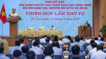 Thủ tướng: “Đưa khoa học công nghệ, đổi mới sáng tạo và chuyển đổi số vào mọi hoạt động”