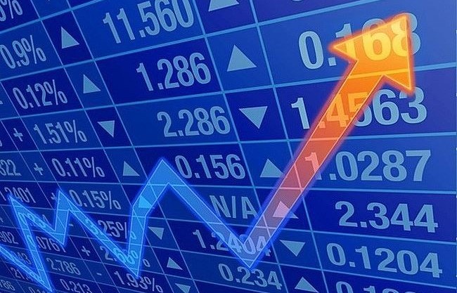 Niềm tin thị trường củng cố nhờ lợi nhuận doanh nghiệp và dòng tiền ngoại