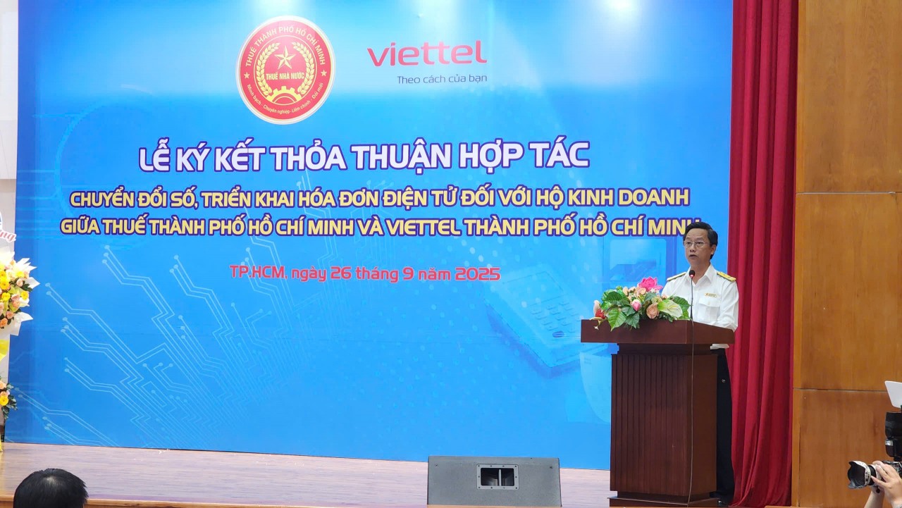 Thuế TP.Hồ Chí Minh ký kết hợp tác với Viettel để hỗ trợ hộ kinh doanh chuyển đổi số