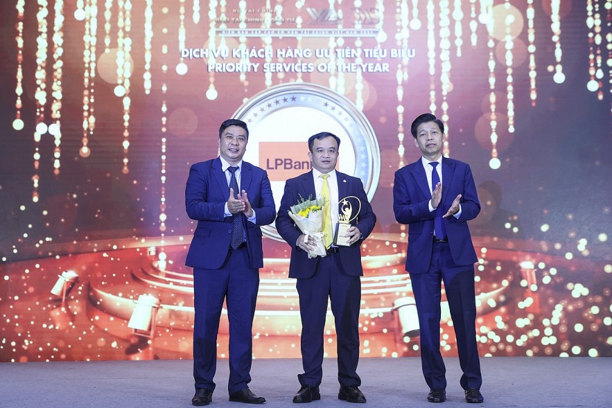 Toàn cảnh lễ vinh danh các sản phẩm dịch vụ tài chính tiêu biểu tại diễn đàn VWAS 2025