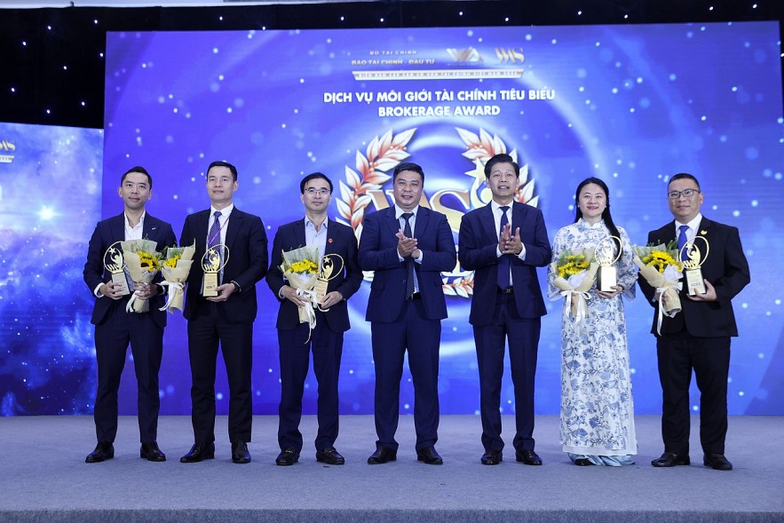 Toàn cảnh lễ vinh danh các sản phẩm dịch vụ tài chính tiêu biểu tại diễn đàn VWAS 2025