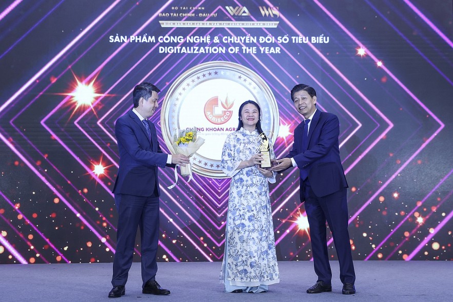 Toàn cảnh lễ vinh danh các sản phẩm dịch vụ tài chính tiêu biểu tại diễn đàn VWAS 2025
