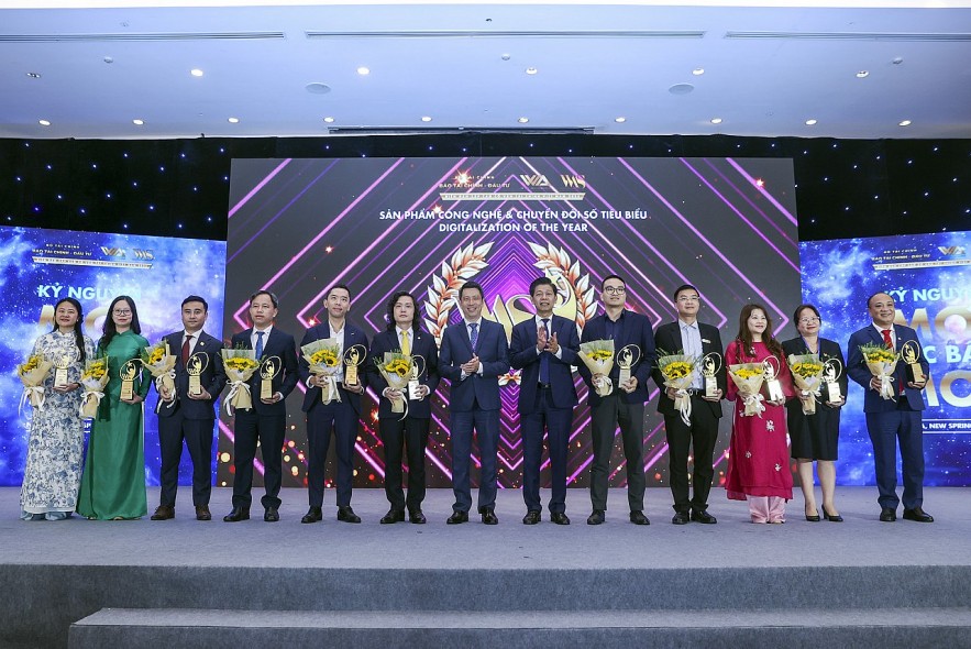 Toàn cảnh lễ vinh danh các sản phẩm dịch vụ tài chính tiêu biểu tại diễn đàn VWAS 2025