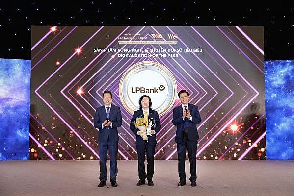 Toàn cảnh lễ vinh danh các sản phẩm dịch vụ tài chính tiêu biểu tại diễn đàn VWAS 2025