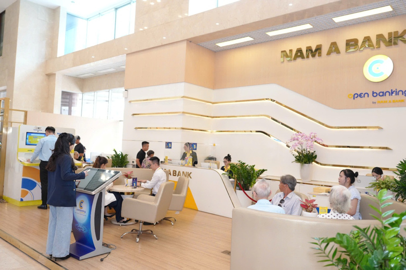 Nam A Bank tiếp tục vào top 50 công ty kinh doanh hiệu quả nhất Việt Nam