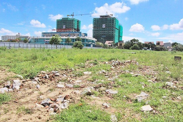17 chủ đầu tư 'ôm' đất vàng rồi bỏ hoang bị bêu tên