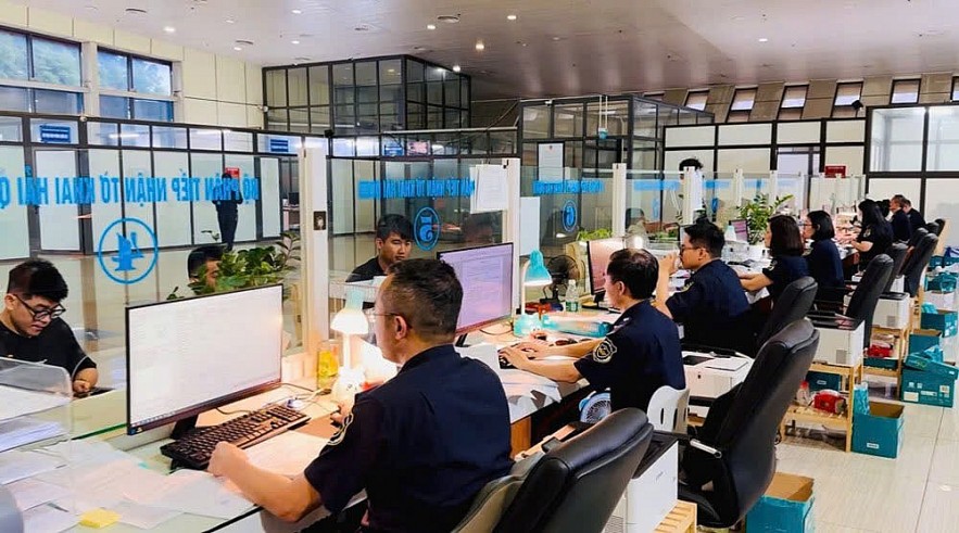 Hải quan khu vực VI: Đổi mới phương thức quản lý, thu ngân sách vượt dự toán
