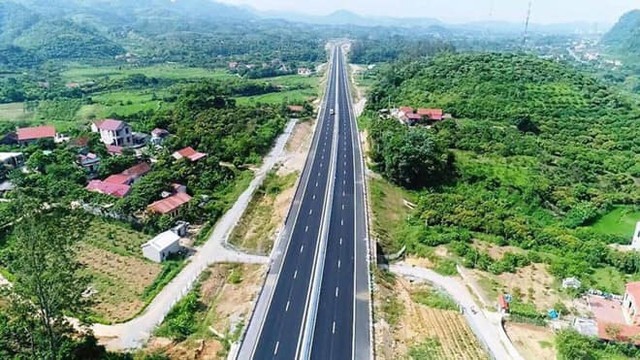 Khánh Hoà: Tiến độ giải ngân vốn đầu tư công chậm tại nhiều dự án trọng điểm