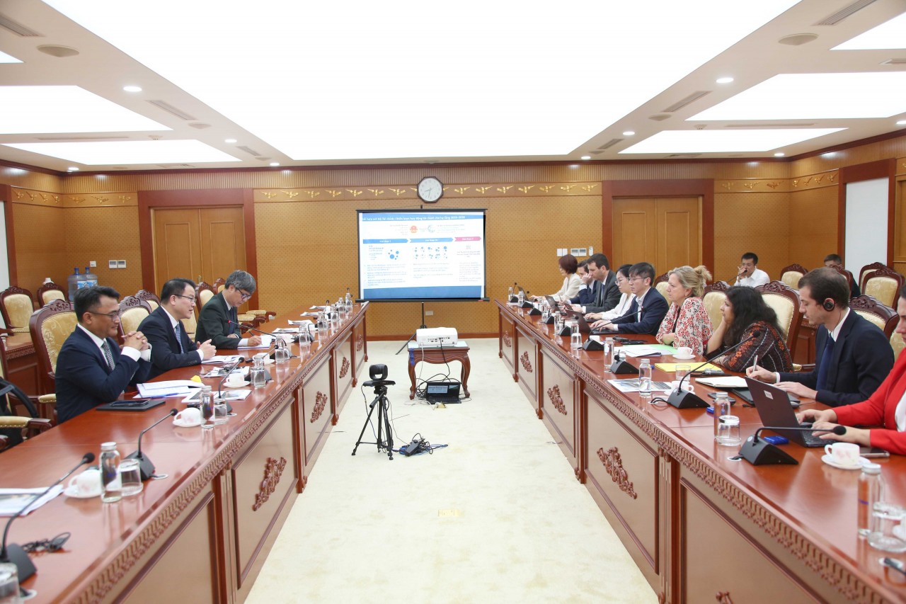 Bộ Tài chính và Ngân hàng Thế giới huy động nguồn lực tài chính cho như cầu hạ tầng của Việt Nam Bộ Tài chính và Ngân hàng Thế giới huy động nguồn lực tài chính cho như cầu hạ tầng của Việt Nam