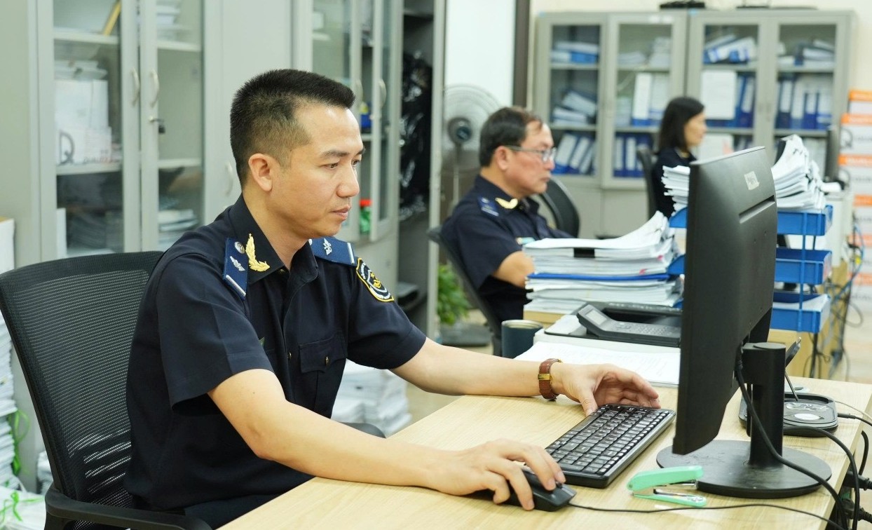 Quy chế mới về những hành vi công chức hải quan không được làm trong thực thi công vụ