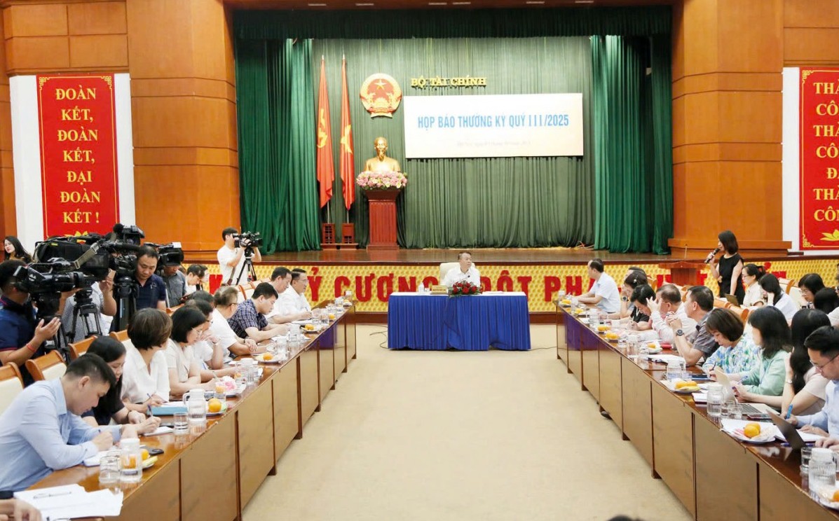 Thu ngân sách tăng mạnh nhờ nền tảng kinh tế tích cực
