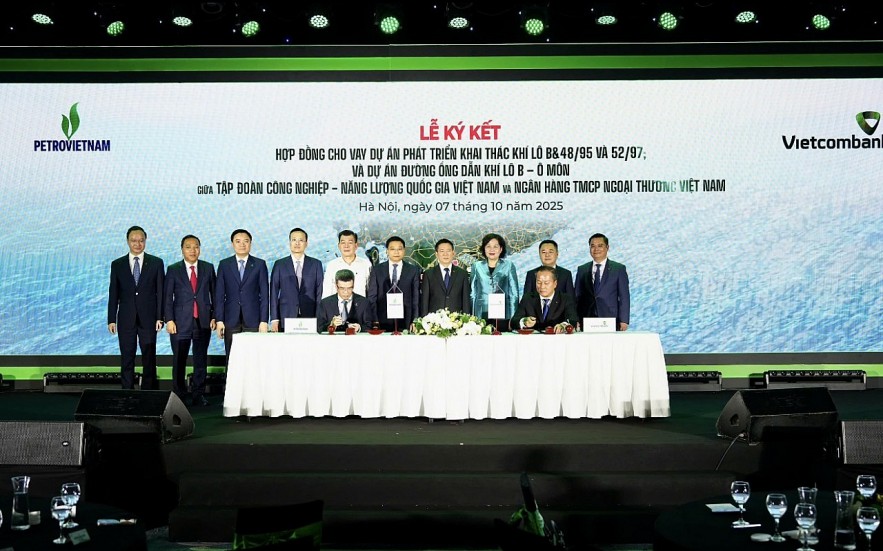 Petrovietnam và Vietcombank ký kết hợp đồng tín dụng hơn 1 tỷ USD cho Chuỗi dự án khí điện Lô B – Ô Môn