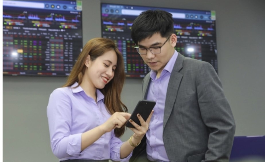 Thủ tướng Chính phủ ban hành công điện về công tác nâng hạng thị trường chứng khoán Chuẩn hóa an toàn tài chính tạo nền tảng cho sự phát triển bền vững của thị trường chứng khoán