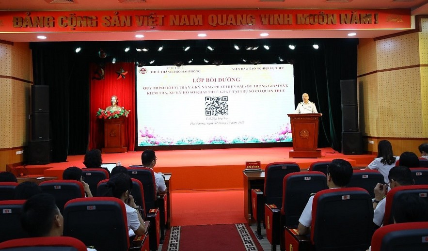 Thuế TP. Hải Phòng tổ chức lớp bồi dưỡng về phân tích, xác định rủi ro của báo cáo tài chính