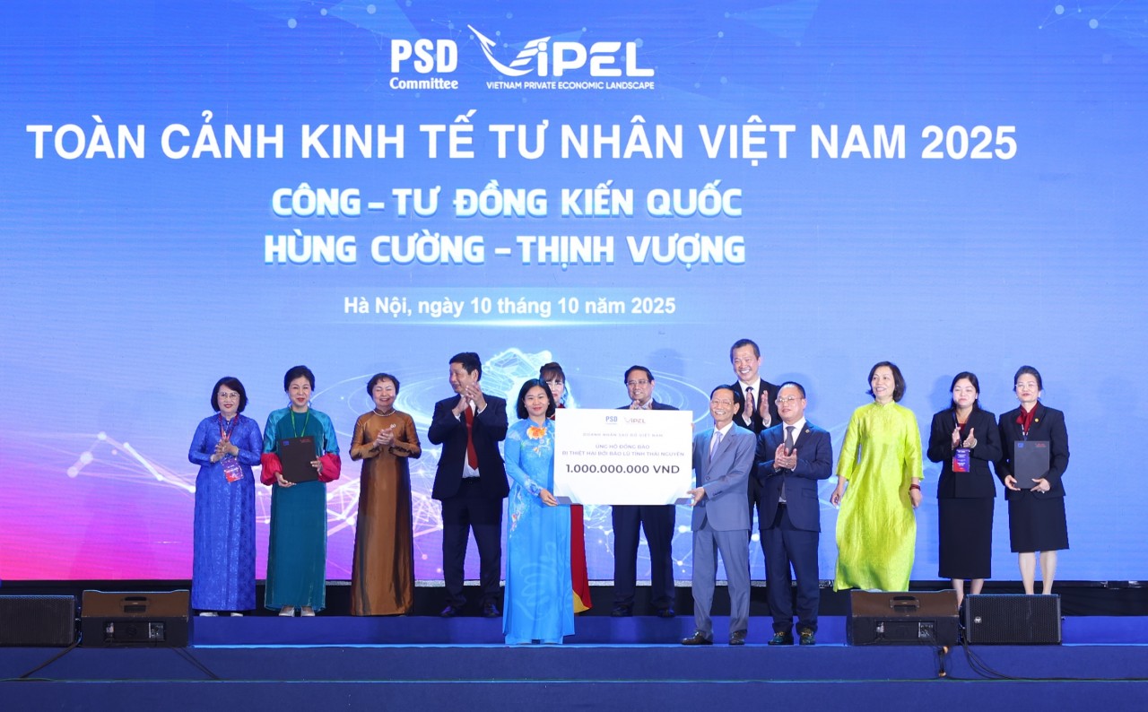 Thủ tướng: Doanh nghiệp tư nhân “3 tiên phong” để “công – tư đồng kiến quốc”