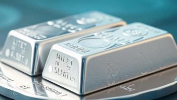 Ngày 13/10: Giá bạc thế giới vượt mốc 50 USD/ounce