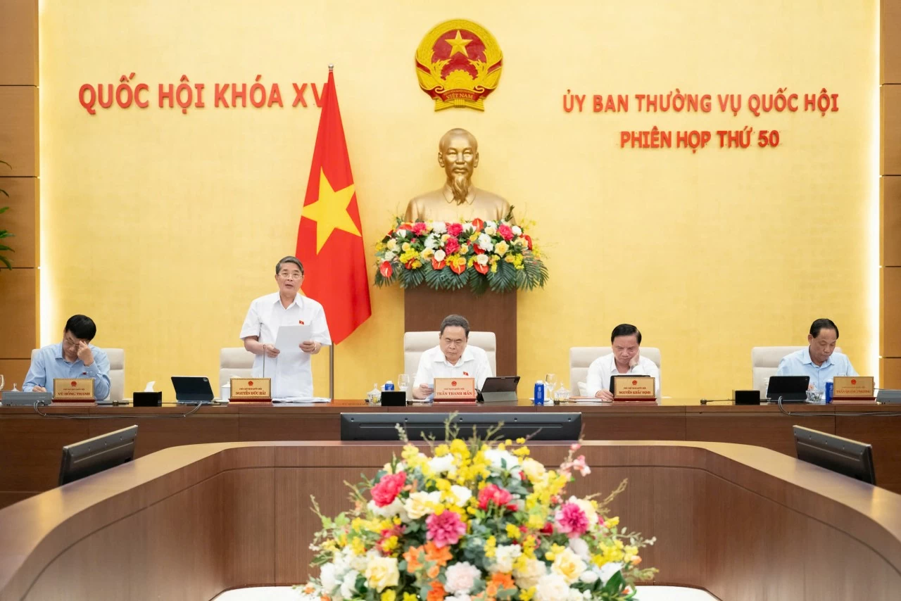 Thường vụ Quốc hội ghi nhận nỗ lực của ngành Thuế trong thu ngân sách Thường vụ Quốc hội ghi nhận nỗ lực của ngành Thuế trong thu ngân sách