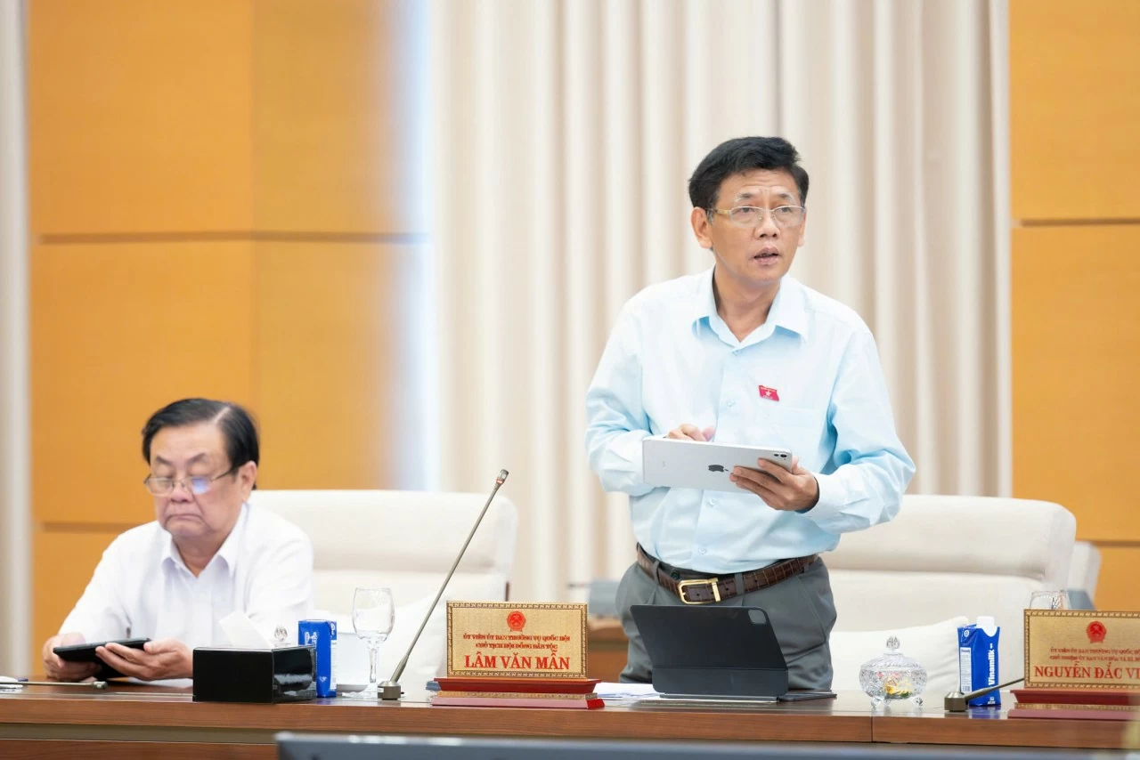 Thường vụ Quốc hội ghi nhận nỗ lực của ngành Thuế trong thu ngân sách Thường vụ Quốc hội ghi nhận nỗ lực của ngành Thuế trong thu ngân sách