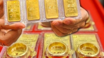 Giá vàng hôm nay (15/10): Tiếp tục tăng lên mức cao