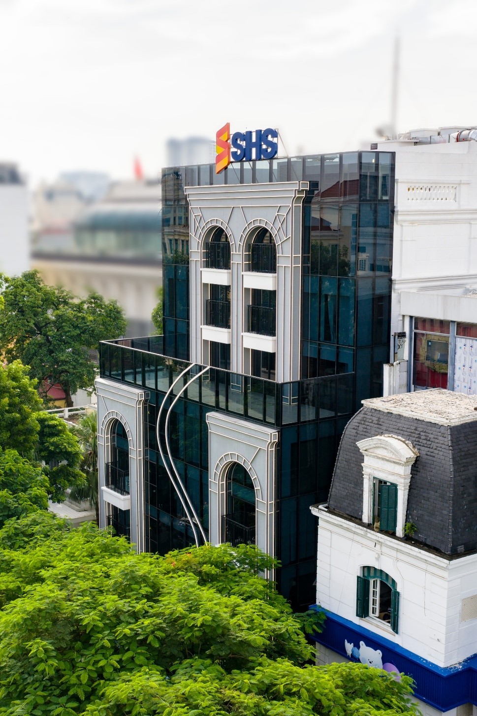 Khai trương trụ sở chính mới của SHS - Dấu mốc cho hành trình chuẩn hóa và vươn tầm phát triển